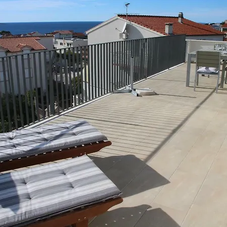 Days@Sea Apartment Primosten Exterior photo
